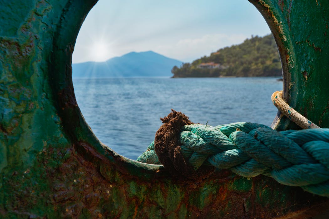 Båten hör till fiskeutrustningen